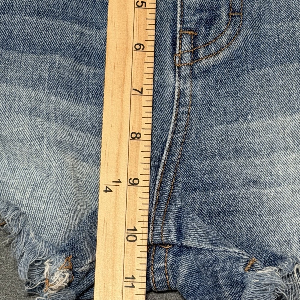 Free People Tulum Distressed Denim Shorts Embroidered Festival Boho Cutoff Sz 28 - Picture 7 of 7